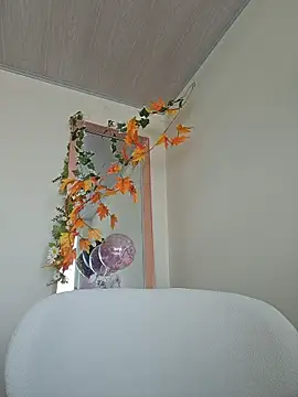 Snapshot of valery_mora chatting on April 18, 2026, 7:07 pm valery mora online show from April 18, 2026, 7:07 pm