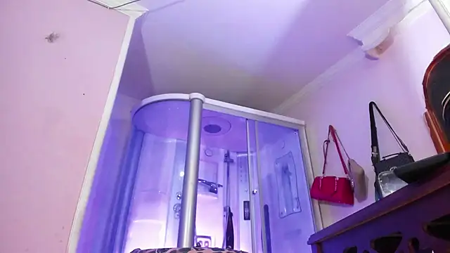 Snapshot of sexy-luna-star-ts chatting on November 24, 2025, 8:25 am sexy-luna-star-ts online show from November 24, 2025, 8:25 am