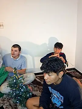  Ottis  online show from December 4, 2025, 11:46 pm