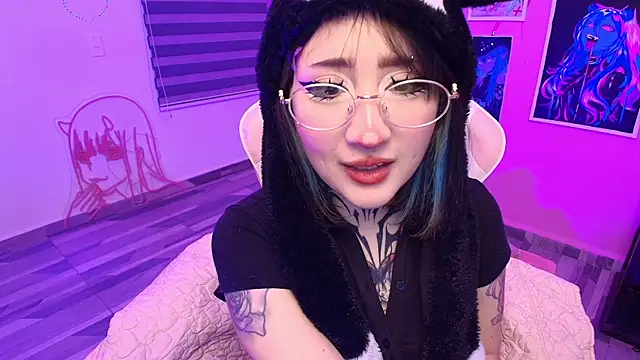 Snapshot of Miwa_violet chatting on July 21, 2026, 3:20 am Miwa violet online show from July 21, 2026, 3:20 am