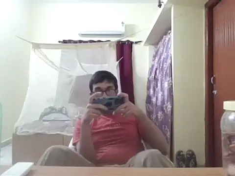 THE NAKED BOY online show from September 29, 2025, 2:33 pm