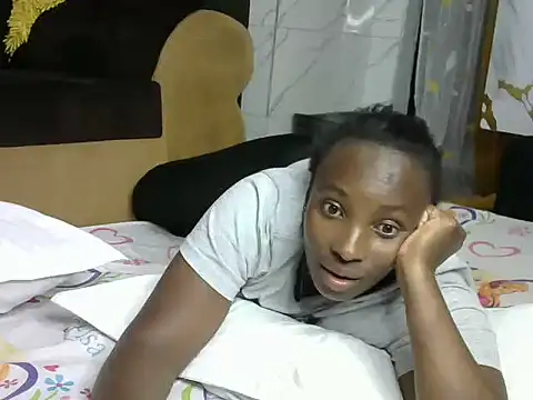 Snapshot of Sexy_dotii chatting on June 25, 2026, 8:02 pm Sexy dotii online show from June 25, 2026, 8:02 pm