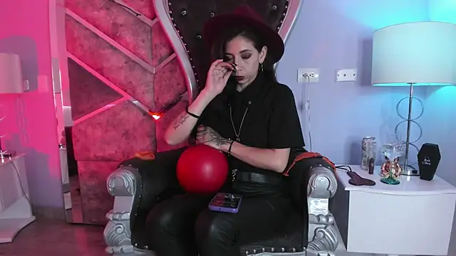 Teresajames  online show from January 26, 2025, 8:23 pm