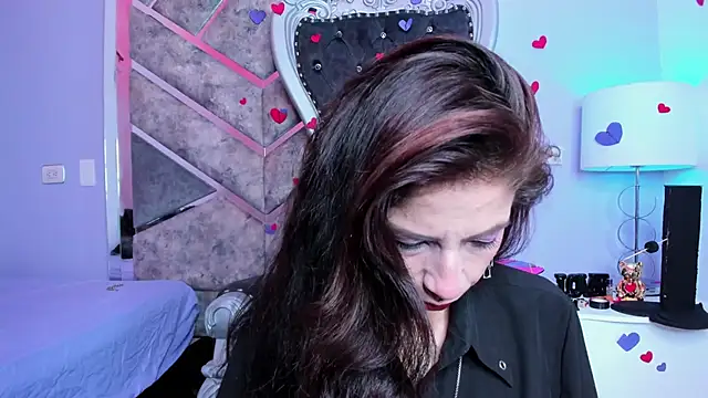 Teresajames  online show from February 14, 2025, 11:09 pm