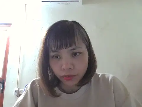 Angela-Eira online show from November 4, 2025, 9:19 am