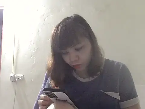 Angela-Eira online show from March 28, 2026, 10:26 am