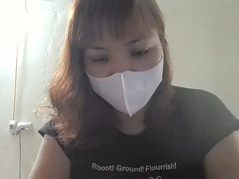 Angela-Eira online show from June 11, 2026, 4:32 am
