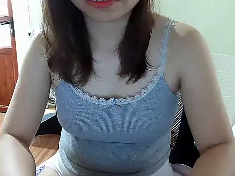 Snapshot of Angela-Eira chatting on July 27, 2026, 6:42 am Angela-Eira online show from July 27, 2026, 6:42 am
