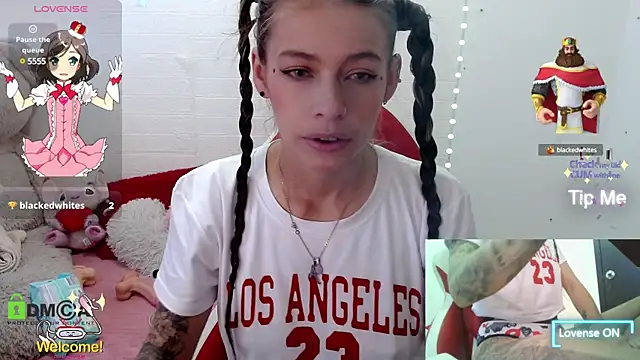 sweetlittlelisa online show from January 23, 2025, 8:45 pm