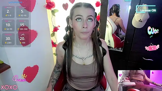 sweetlittlelisa online show from February 27, 2026, 7:25 pm