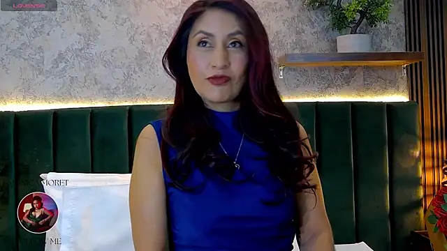 Snapshot of MonicaMoret chatting on June 3, 2026, 12:41 pm MonicaMoret online show from June 3, 2026, 12:41 pm