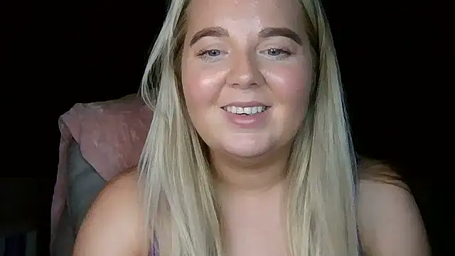 Snapshot of Jessica69G chatting on June 13, 2026, 11:02 pm Jessica69G online show from June 13, 2026, 11:02 pm