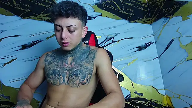 Snapshot of Kevin22_222 chatting on February 11, 2025, 6:08 am Kevin22 222 online show from February 11, 2025, 6:08 am