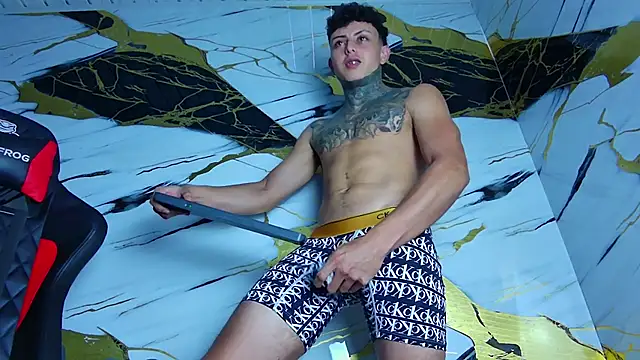 Snapshot of Kevin22_222 chatting on February 13, 2025, 8:17 am Kevin22 222 online show from February 13, 2025, 8:17 am