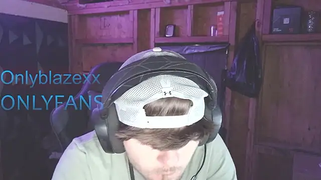 OnlyBlazexx online show from February 13, 2026, 2:29 am