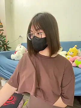 Snapshot of Baby_Claraa chatting on December 4, 2024, 9:51 am Baby Claraa online show from December 4, 2024, 9:51 am