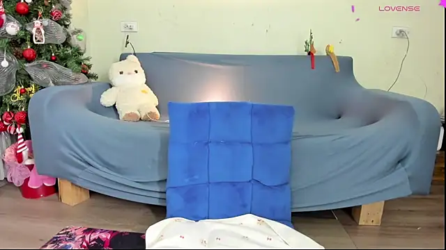 Snapshot of Baby_Claraa chatting on January 18, 2025, 6:34 am Baby Claraa online show from January 18, 2025, 6:34 am