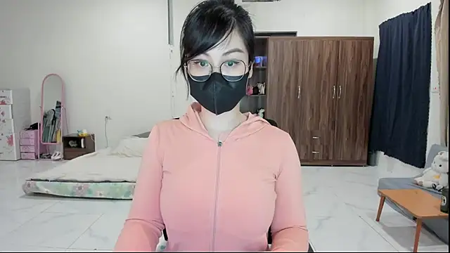 Snapshot of Baby_Claraa chatting on February 18, 2025, 7:54 am Baby Claraa online show from February 18, 2025, 7:54 am