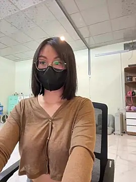 Snapshot of Baby_Claraa chatting on March 1, 2025, 8:56 am Baby Claraa online show from March 1, 2025, 8:56 am