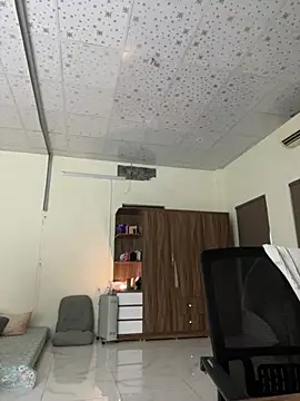 Snapshot of Baby_Claraa chatting on March 6, 2025, 9:36 am Baby Claraa online show from March 6, 2025, 9:36 am