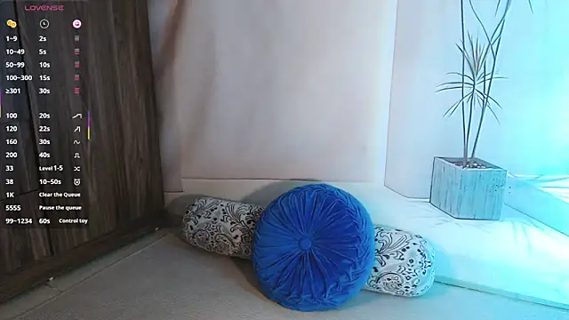 Snapshot of Baby_Claraa chatting on October 15, 2025, 4:56 am Baby Claraa online show from October 15, 2025, 4:56 am