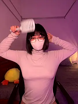 Snapshot of Baby_Claraa chatting on November 3, 2025, 5:09 am Baby Claraa online show from November 3, 2025, 5:09 am