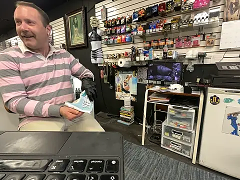 Snapshot of RawRyder8 chatting on February 4, 2025, 9:10 pm RawRyder8 online show from February 4, 2025, 9:10 pm