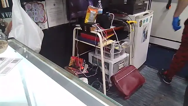 Snapshot of RawRyder8 chatting on September 10, 2025, 3:39 am RawRyder8 online show from September 10, 2025, 3:39 am