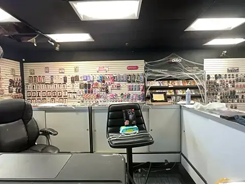 Snapshot of RawRyder8 chatting on October 18, 2025, 6:30 pm RawRyder8 online show from October 18, 2025, 6:30 pm