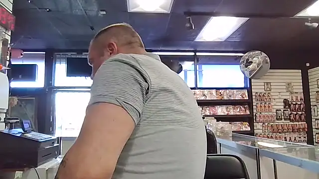 Snapshot of RawRyder8 chatting on November 1, 2025, 6:43 pm RawRyder8 online show from November 1, 2025, 6:43 pm