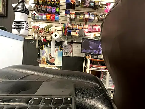 Snapshot of RawRyder8 chatting on November 7, 2025, 8:53 pm RawRyder8 online show from November 7, 2025, 8:53 pm