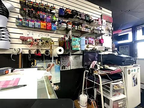 Snapshot of RawRyder8 chatting on November 21, 2025, 8:29 pm RawRyder8 online show from November 21, 2025, 8:29 pm