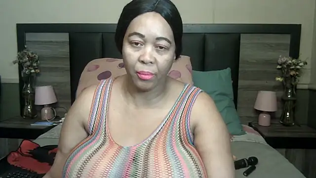 Snapshot of BigButt-MomJ75 chatting on November 22, 2025, 10:31 pm BigButt-MomJ75 online show from November 22, 2025, 10:31 pm