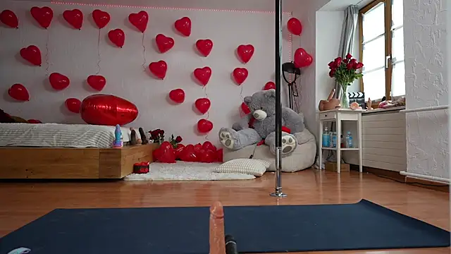 Snapshot of missdaisydiamond777 chatting on February 11, 2025, 10:15 am missdaisydiamond777 online show from February 11, 2025, 10:15 am