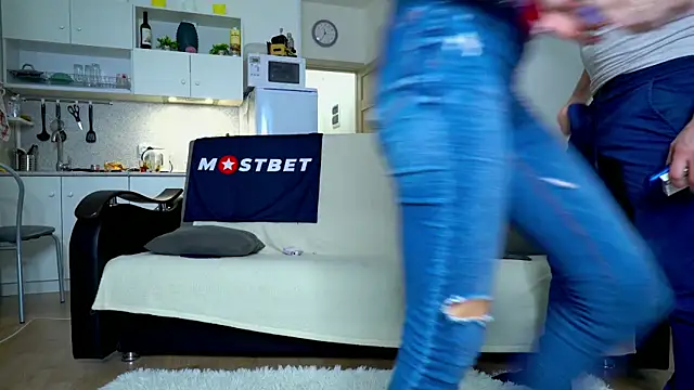 Snapshot of littlesweettifany chatting on December 26, 2024, 9:33 am littlesweettifany online show from December 26, 2024, 9:33 am