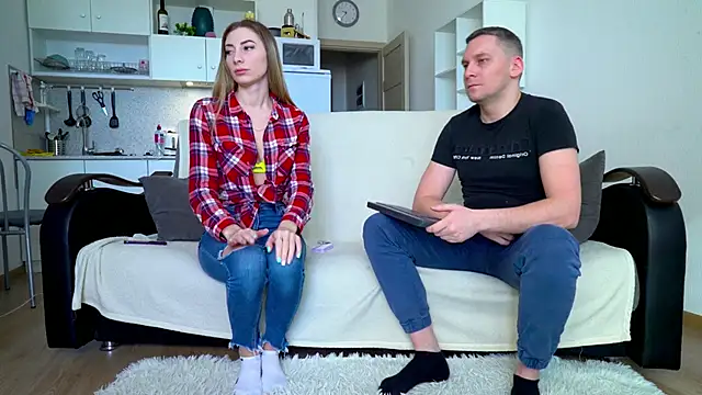 Snapshot of littlesweettifany chatting on February 20, 2025, 11:31 am littlesweettifany online show from February 20, 2025, 11:31 am