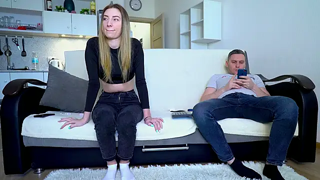 Snapshot of littlesweettifany chatting on March 21, 2025, 12:50 pm littlesweettifany online show from March 21, 2025, 12:50 pm