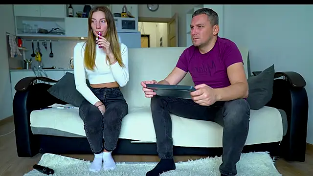 Snapshot of littlesweettifany chatting on October 6, 2025, 11:18 am littlesweettifany online show from October 6, 2025, 11:18 am