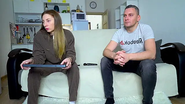 Snapshot of littlesweettifany chatting on November 18, 2025, 11:03 am littlesweettifany online show from November 18, 2025, 11:03 am