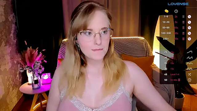 Aemilia  online show from February 11, 2026, 8:52 am