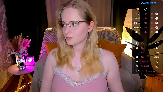 Aemilia  online show from February 25, 2026, 8:24 am