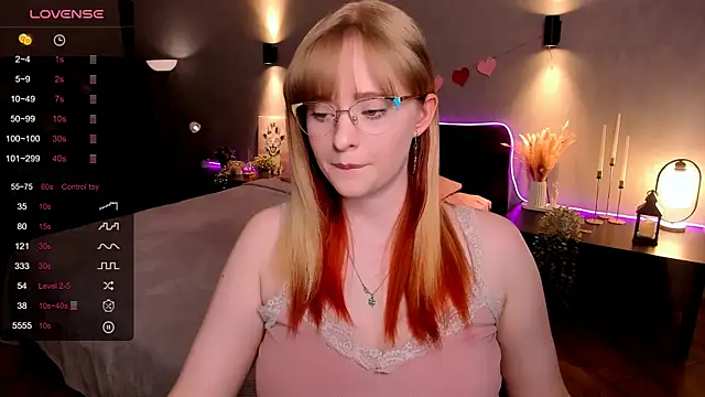 Aemilia  online show from April 5, 2026, 8:44 am