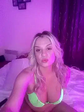 Snapshot of SpicyVicky chatting on February 27, 2025, 3:15 pm SpicyVicky online show from February 27, 2025, 3:15 pm