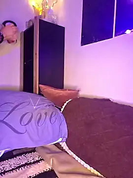 SpicyVicky online show from March 5, 2026, 5:36 am