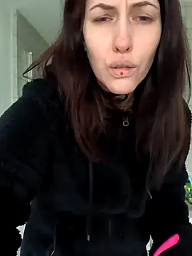 Linalicious online show from February 6, 2025, 10:48 am