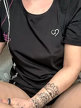 Linalicious online show from March 2, 2026, 6:36 am