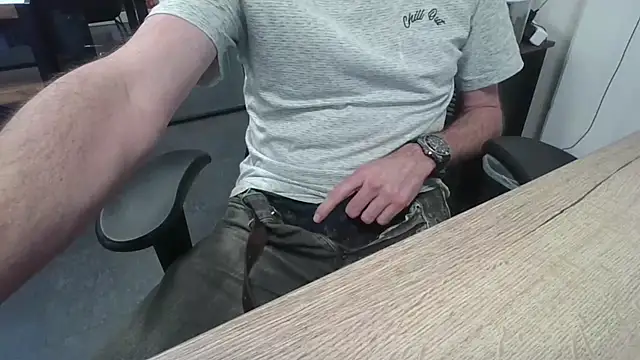 Michealtje85 online show from March 13, 2026, 4:13 pm