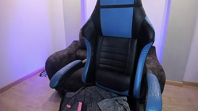 Barbara honey online show from December 2, 2025, 12:54 pm