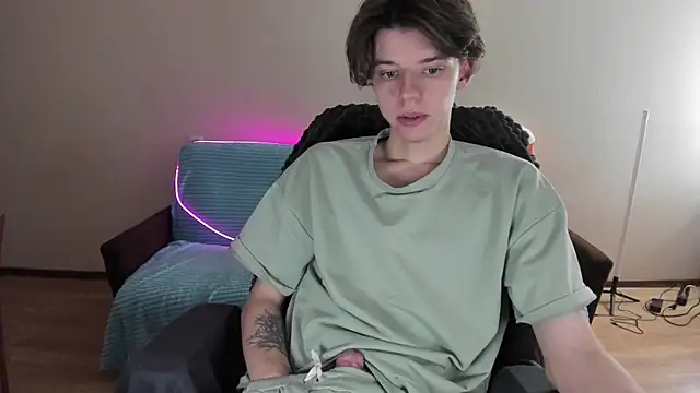 Snapshot of Liam_sexy1 chatting on January 8, 2025, 4:55 am Liam sexy1 online show from January 8, 2025, 4:55 am