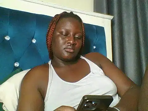 Snapshot of Heavy_ass chatting on July 13, 2026, 5:27 pm Heavy ass online show from July 13, 2026, 5:27 pm